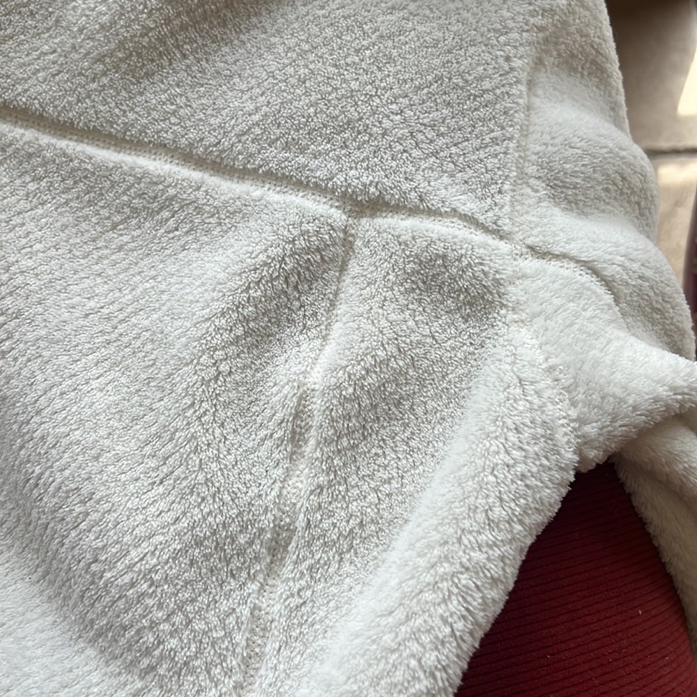 Pullover Sweatshirt - image 4